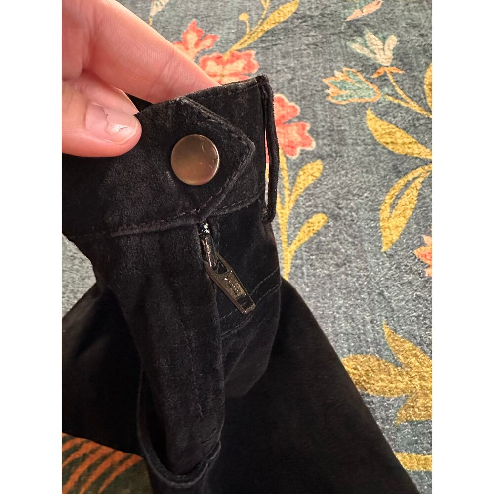 Wilsons Leather Black Suede High Rise Shorts Size 6 - Picture 3 of 8